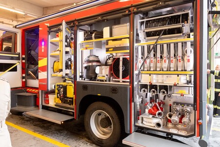 OBČINA PIVKA PREDAJA VOZILA GVC-1 PGD KOŠANA 6.5.2025 - Valter Leban-2377